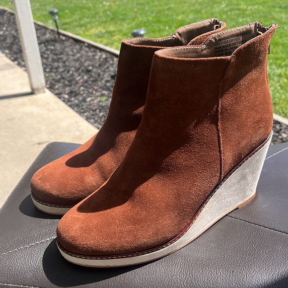 HIGGINS boots - Picture 5 of 9